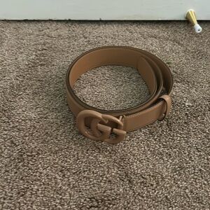 Gucci belt- I believe it’s ladies but maybe can be unisex.  110